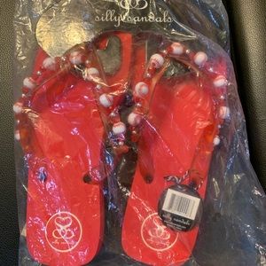 Silly Sandals size 8 flip flops. Baseball theme.